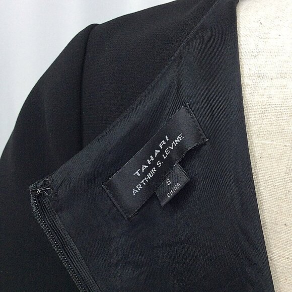 Tahari Arthur Levine Belted Sheath Dress Womens Size 8 Black Short Sleeve V-Neck - Picture 8 of 9